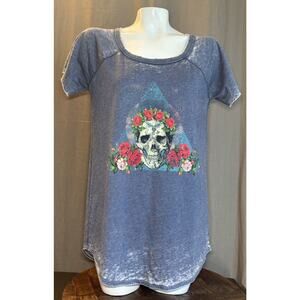 Chaser Skull Roses Scoop Neck Short Sleeve Cutout Top Blue Lagoon Size Small NWT